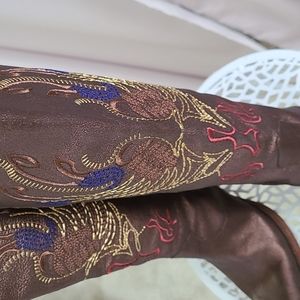 Gianni Bini leather, embroidered,  western boots size 6.5